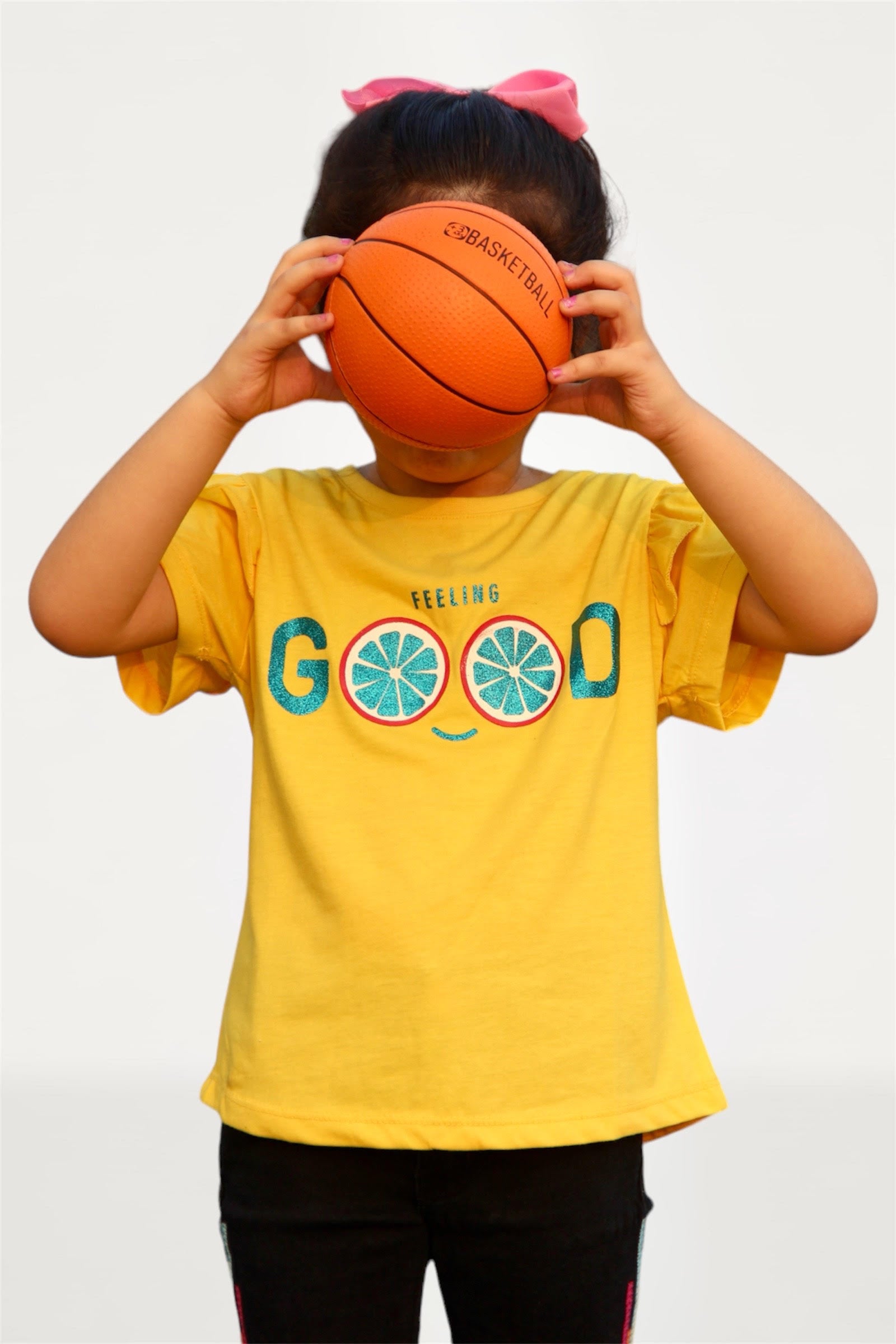 Feeling good yellow Lycra jersey T-shirt girl